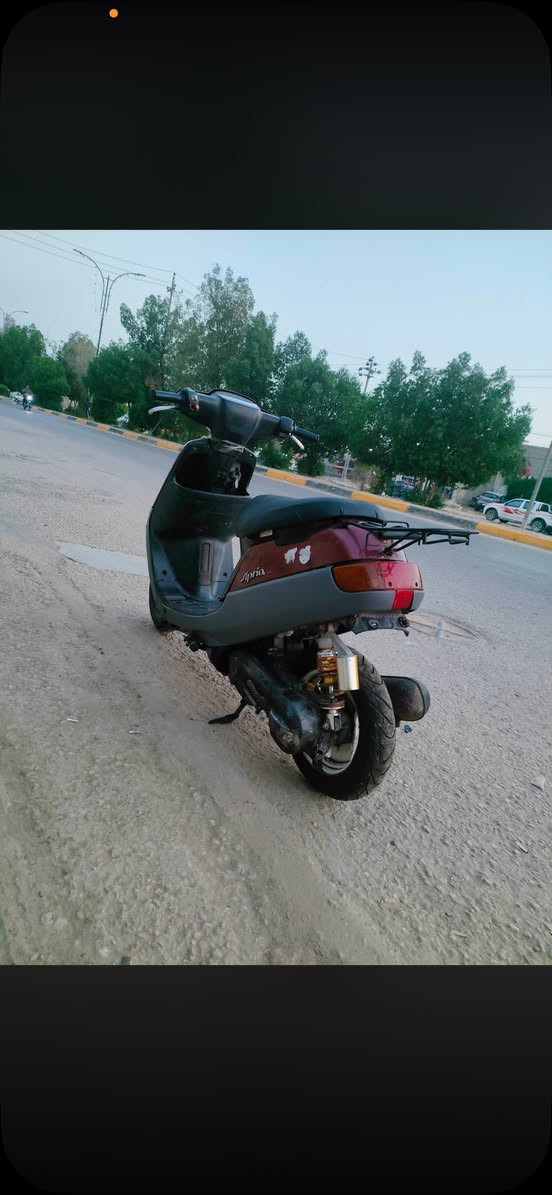دراجه بطه للبيع
الدراجه نضيفه جدا الي يريد تفاصيل يجي خاص *********** الدراجه على شرط الفحص سعرها 200  وبيها مجال للشراي مكاني كربلاء
