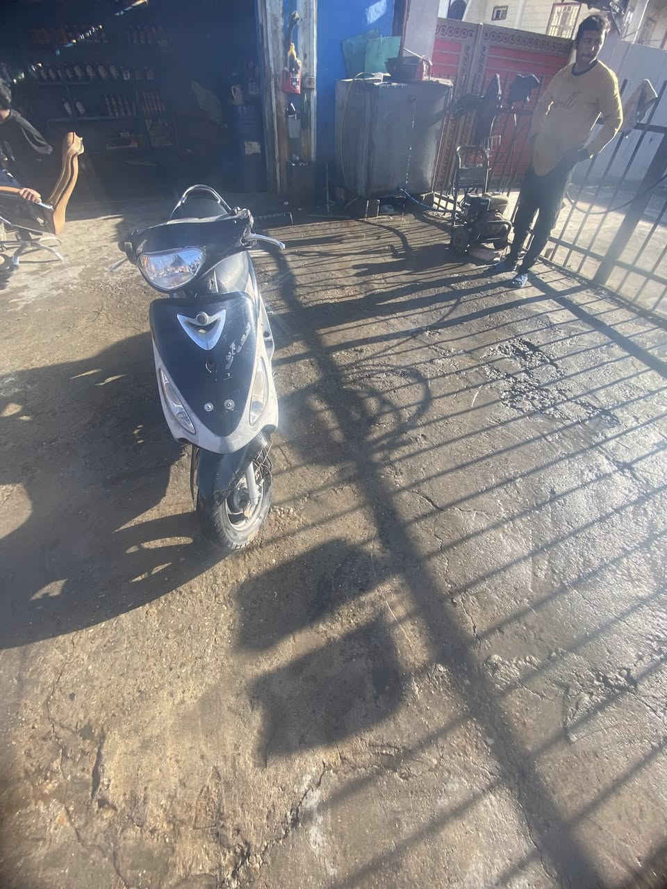 سلام عليكم منغولي بوشهً٥٥ شلعه ومعدل صالنصه fm شغاله سلف وهندرًاي نقص ماًبيها ب٤٠٠ بيها مجال مكاني بلديات ***********
