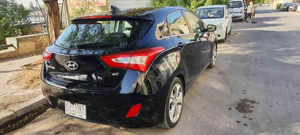 سلام عليكم 
هيونداي النترا للبيع
موديل 2016 
وارد امريكي
العداد 80,000mile
لون اسود
رقم بغداد
الفئة GT 
فول مواصفات بدون سلايد
محرك 2,000
بصمة تشغيل+ابواب
مقاعد جلد +كهرباء 
لايت لد 
تحكم ستيرن 
وباقي المواصفات المعروفة

ضرر السيارة الاصلي سرقة وهنا بالعراق صارت بيها كم طخة تصلحت على كدها بدون اي حادث وبدون تبديل اي قطعة 
ادامتها جاهزة بشركة Mobis 
والسيارة على ايدنا احنا مرقميها من 2016
الشراي يفحص سونار قبل لياخذها

السعر:9,500$(95 ورقة) قابل للتفاوض

مكان السيارة بغداد حي الجامعة 
للاستفسار *********** بغداد
