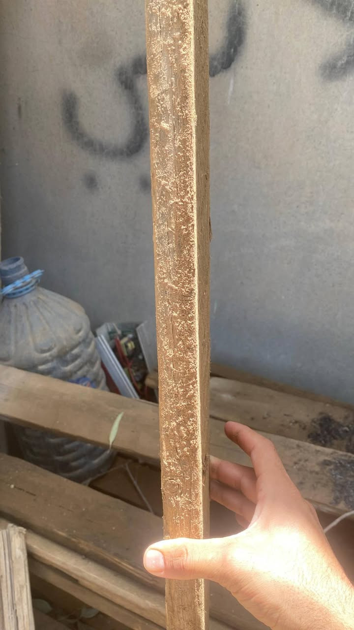 سلام وعليكم قالب خشب داخل كركوك يدك 100 متر هااذ رقمي اليحب يستفسر  يخابر ***********
