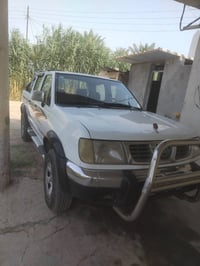 نيسان ٢٠٠٤ • فور ويل • محرك ٢٥٠٠
