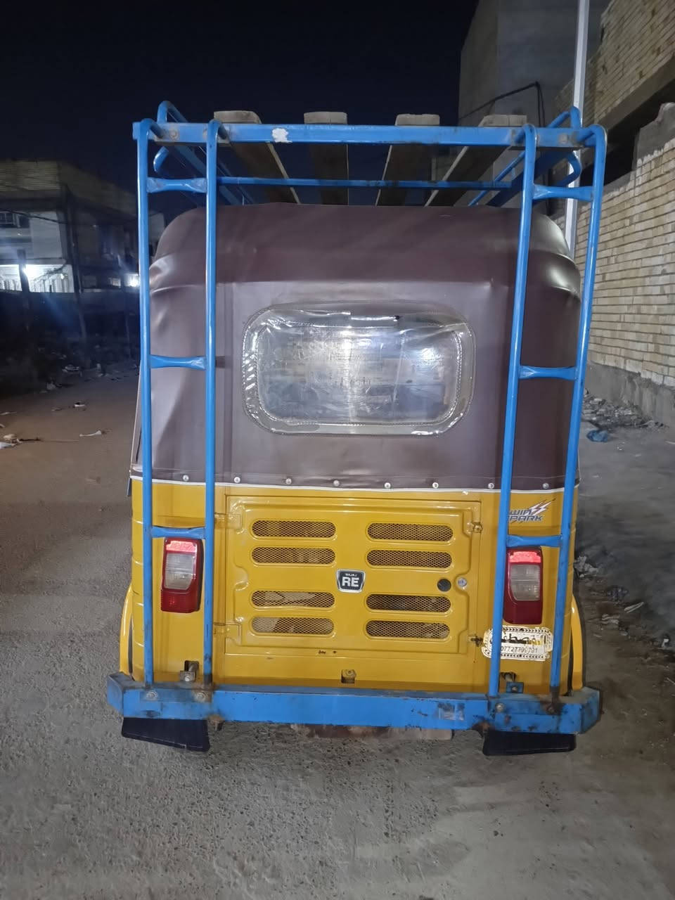 سلام عليكم تكتك البيع مرقمه بسمي السعر 6800وبيها مجال ماعده السيبايه تكتك خير من الله المكان بغداد حي البتول رقم الهاتف ***********
