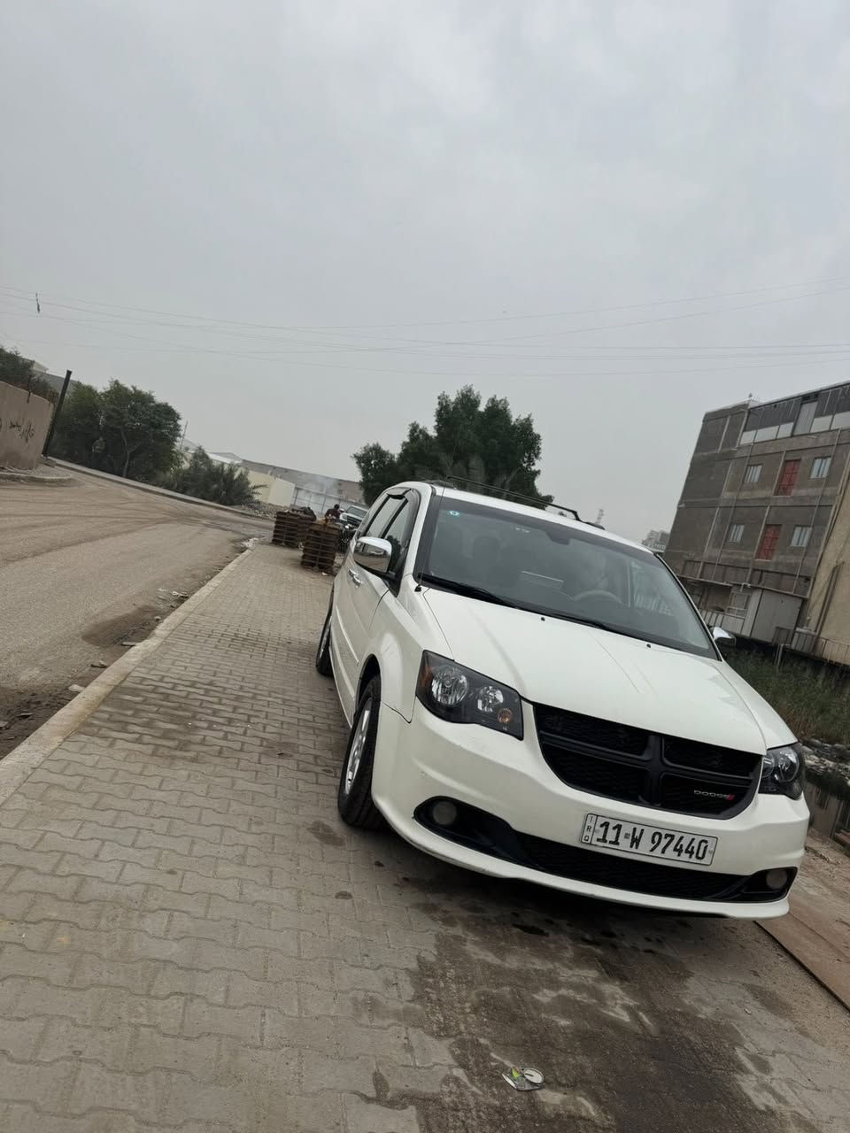 يا الله سلام عليكم دوج كرفان مديل ٢٠٠١٢سياره جديده منظومة غاز وبانزين مابيه نقص برغي  محرك سته ٣٦٠٠ تروح وتجي البغداد ١٦ الف تصرف تحويل ثاني يوم راقم بغداد السعر ١٤٥بيه مجال *********** العلوان بصره
