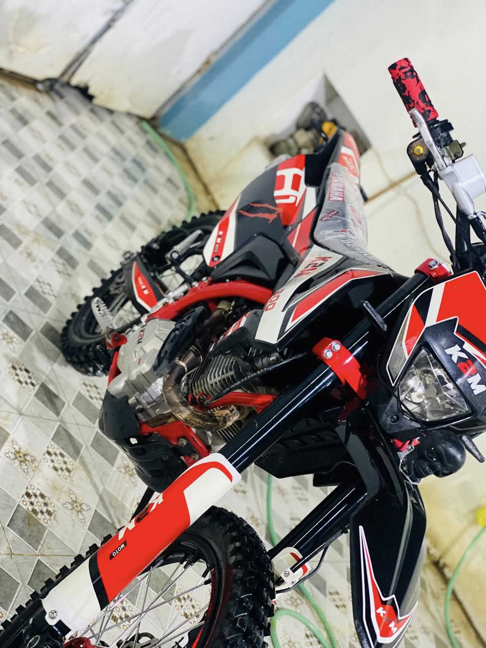 دراجه قفاز k2Mللبيع محرك 300cc موديل 2024 دراجه خير من الله برغي ماناقصها اوراقها كامله جاهزه للترقيم السعر (مليون ونص)
بيها مجال للشراي 
***********
