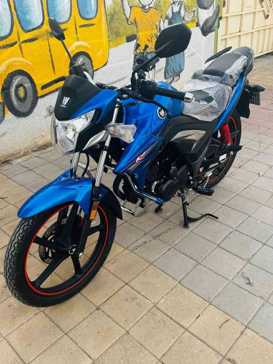 السلام عليكم
هاجي KA
بعده زيرو شد جديد 
للبيع فقط بدون مراوس 
السعر 20
العنوان الرمادي التاميم 
***********
