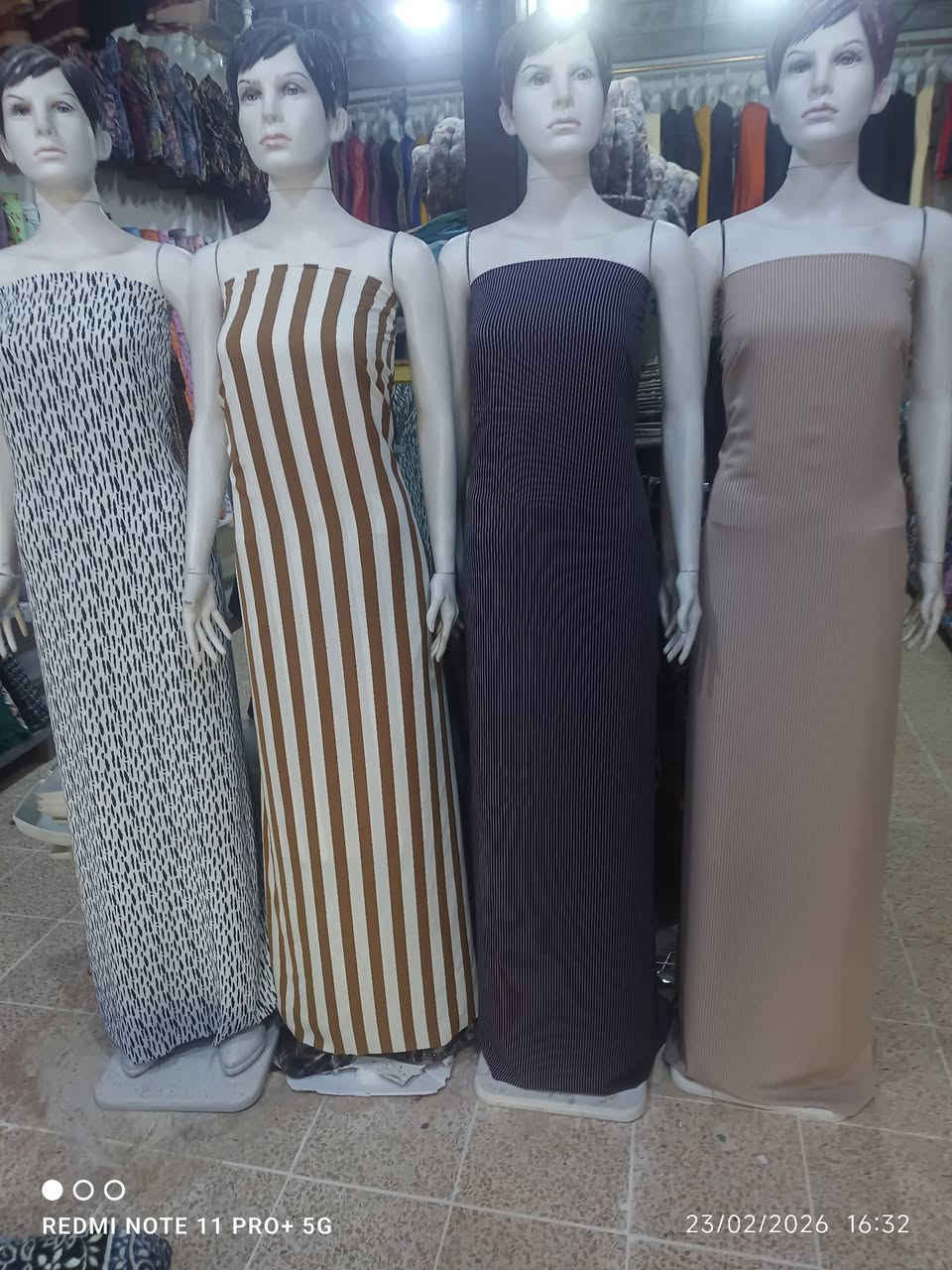 السلام عليكم
وصلنا سندرلا مشجر الاصلي 
البيع مفرد وجمله باسعار مناسبه
لاصحاب المحلات والخياطه 
يستخدم للفساتين والبشتات والقمصان...... 
 توصيل داخل كركوك ولجميع المحافظات 
  تابع الصفحه ليصلك كل جديد 
  عنوان كركوك حي الواسطي عل سايدين النجده مقابيل صيدلية الفجر
بجوار لحم بعجين نونه
 للحجز  ماسنجر او واتساب ***********
رابط البيج الخاص
https://www.facebook.com/profile.php?id=61556801904013&mibextid=ZbWKwL
