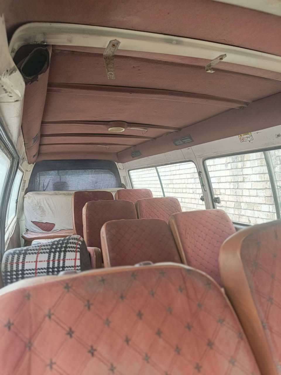 سلام عليكم مرخصة الادمن فتون للبيع 2012 سياره رقم ألماني نجف خطه نجف ميسان سياره كايمه مكينته كير أكسل مكفولات  للاتصال برقم ***********
