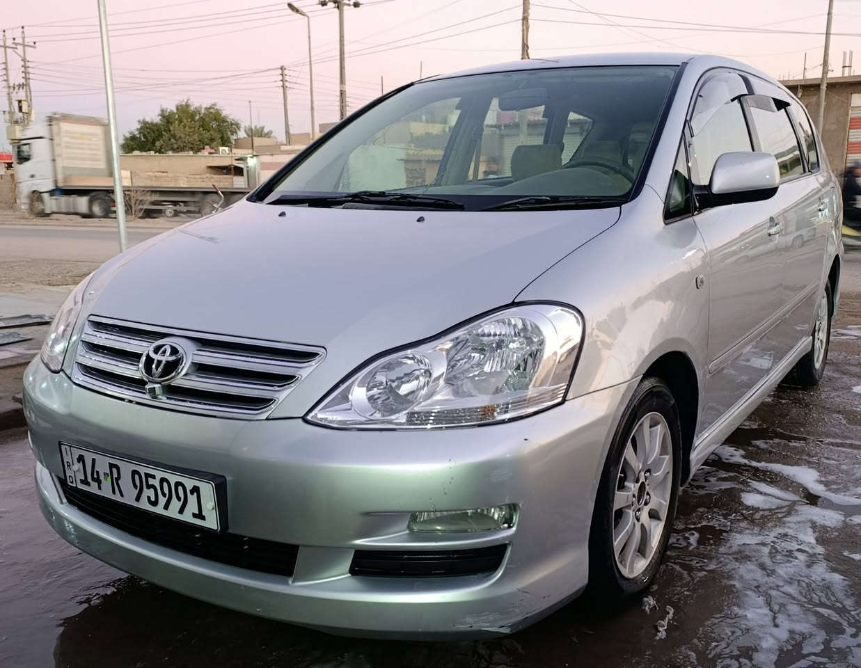 السلام عليكم..
ابصم للبيع كفاله عامه عدا صبغ قماره فقط اثر جراد السعر 124 وبيها مجال قليل  موديل 2012 شاصي 17 رقم انكليزي بصره تحويل ملكيه مباشر اصل تو ويل للاستفسار ***********
