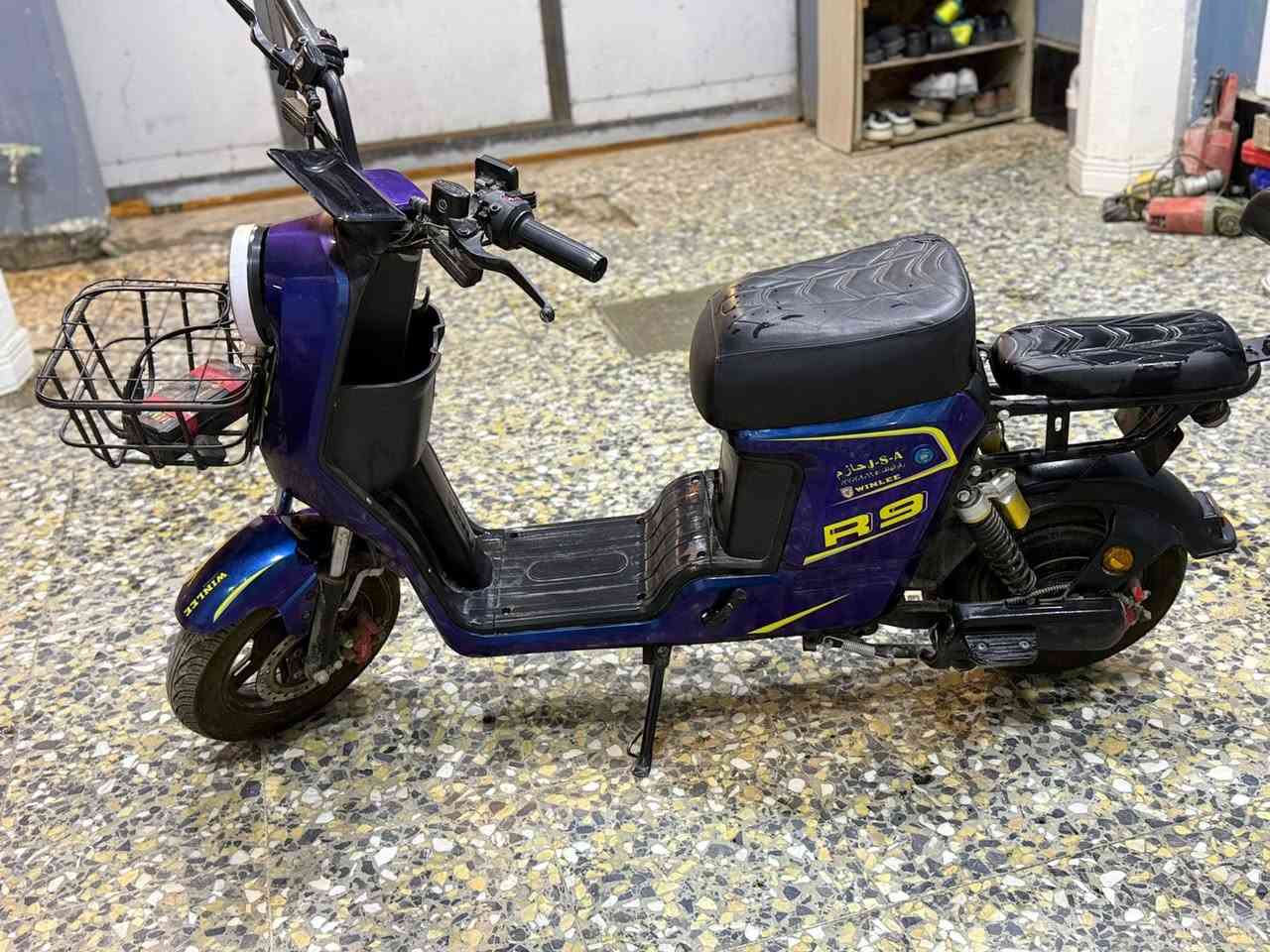 دراجة شحن استخدام شهرين فقط دراجة نضيفه كلش مستعجل ع البيع سعرها 350 الف وبيها مجال بسيط للشراي
الاتصال واتساب *********** 
او ***********
