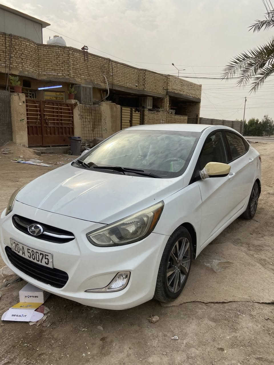 اكسنت مديل 2015 سياره نضيفه كلش صدر تخم تاير تدفع تبريد كير مكينه كله مكفول بيهة بابين صبغ وجاملغ  السعر ٨٥ وبيهة مجال حك جيه 
الموصفات نص فول امريكيه سياره حادث جاملغ خلفي العنوان بغداد لحسينيه راشديه تحويل مباشر مشروح وطني 
***********
