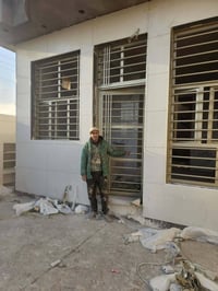 صبغ درجه اولا بسعر مناسب تنضيف شبابيج وصبغ الصباغ مهند ناصر 0781436994...