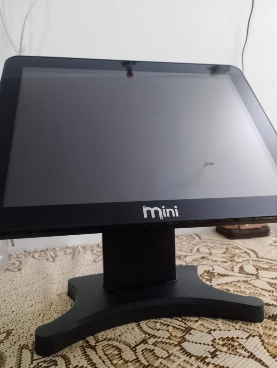 غراض ستعمال شي  قليل ميزان  السعر 350 كاشير 250 وبيهم  مجال العنوان الأيمن ***********
