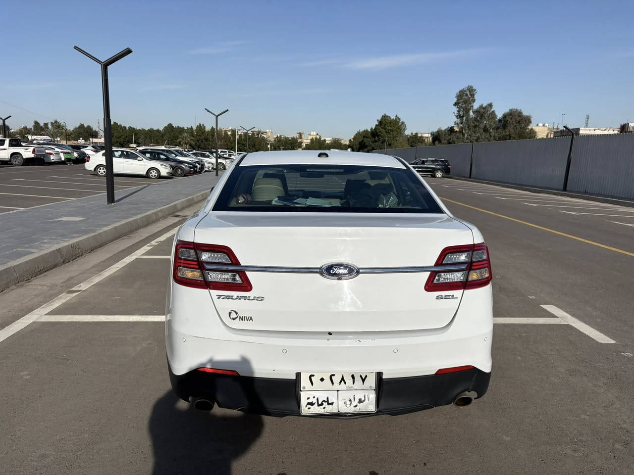 السلام عليكم 
فورد تورس خليجي sel شركة نيڤا على ايدي موديل ٢٠١٤ 
استلام شركة 
سلايد 
كاميرات خلفية 
ويل ١٨ 
حساسات خلفية
تحكم جهتين 
شاشة جبيرة 
وباقي المواصفات معروفة 
ماشية ١٧١ الف كيلو 
بيه بارد بالجاملق الامامي عكس السايق السكن تقريباً شبر وبارد جاملق الخلقي بالهلال 
السعر ١٤٠$ 
بس بيع بدون مرواس


**إذا كنت صاحب هذا الإعلان وتريد حذفه لأي سبب، رجاءا أرسل رسالة إلى الدعم الفني**