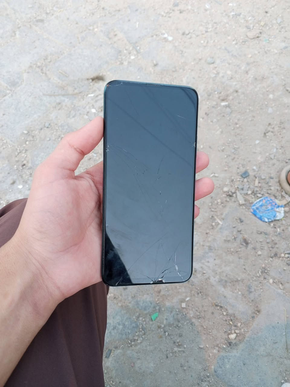 سلام عليكم جهاز HUAWEI Y9برو2019 ذاكرته 128 فقط بي فطور بشاشه ما مئثره ابد كله شغال سعر 65 وبي مجال مكاني بغداد مدينه الصدر ***********
