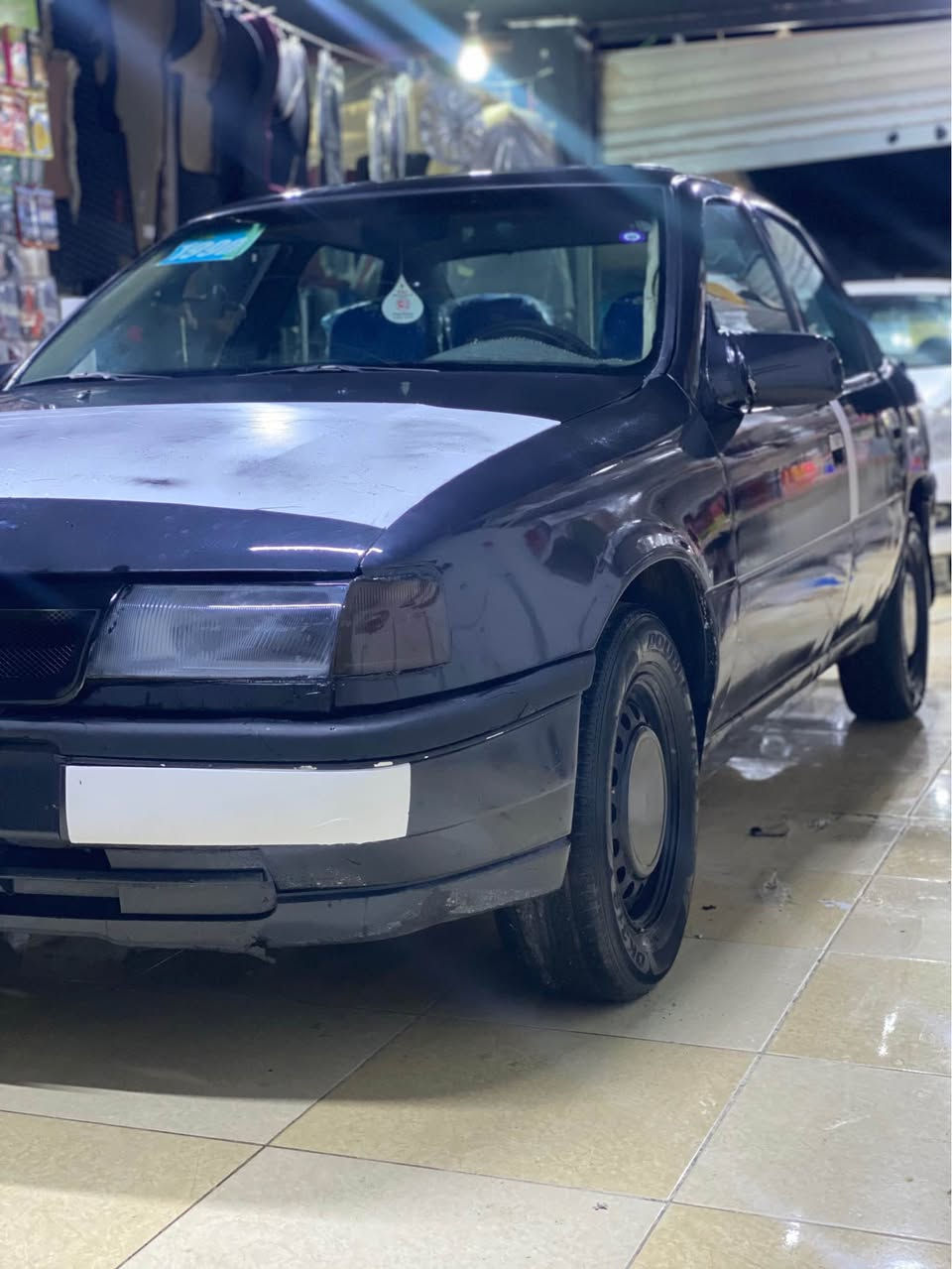 ئؤپل فيكترا ١٩٩٠ 
ئارم بلاستيك هةولير 
مةكينة ١٨ 
پاوةر 
Abs
جوار تاية ويلي لؤك 
ناو داخيلي لؤك 
تازة پةم عام كراوةتةوة  بؤ جواني 
ليدراوي و خايسي نية بة شةرتي فةحس 
موس و براوةي بة شةرت 
سةرةدةبلي بة شةرت 
بريك و ئيستؤپي تازة جاك كراوةتةوة ئيش دةكات 
لايت و جواري و سةكنيشي ئيش دةكات 
سلايدي ئيش دةكات 
نقوستاني تيا بوو بوتي جاك دةكةمةوة بة شةرتي فةحس بةك  دينار نقوستاني نية 
گير و مةكينةي بة شةرتي ١٠٠ فيتةر 
شوين كؤية 
نرخي ٢٧ وةرةقة 
***********
*********** كويسينجاك, أربيل
