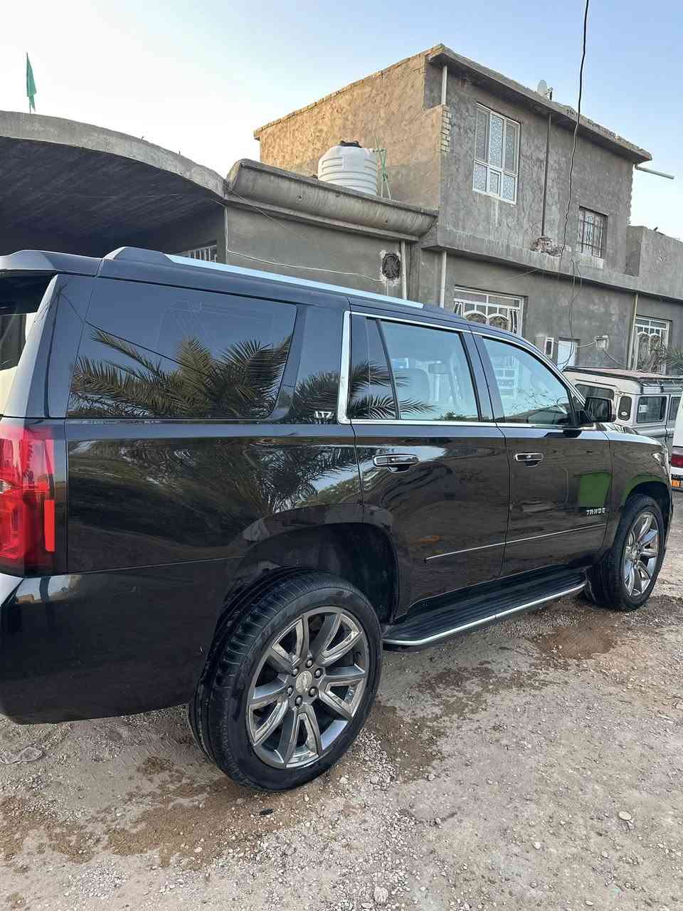 سلام عليكم
#للبيع   CHEVROLET  LTZ
تاهو 2017  خليجي
السيارة ماشية  (150) الف كيلو متر 
سنوية وهزة كلة جديد بسمي رقم بغداد 
📌 السعر // 347 $
المواصفات //LTZ                        
فول مواصفات ١/١ 
٨سلندر 5300
سلايد(فتحة قمارة)
كراسي جلد اصلي
كراسي اثنين كهرباء
كراسي هزار( عند اقتراب السيارة من اي شي )
كراسي خزن(ميموري)
كراسي(تدفئة+تبريد)
كراسي خلفية كهرباء
كراسي خلفية تدفئة
تبريد خلفي شاشة
شحن الهاتف لاسلكياً
ثلاجه
رادار
كروس سرعة
داتا شو DATA SHOW
خمس بصمات
فول تحكم استيرن(جهتين امامي+جهتين خلفي)
استيرن كهرباء
استيرن تدفئة
شاشة عرض الاعطال
صندوك كهرباء(شفط)
نظام السير على الخط
دبل كير(عادي+اوتوماتيك)
دبل حساس(امامي+خلفي)
نظام تحكم بمستوى الضوء الداخلي
مانع تزحلق
منضومة زنون
پدل كهرباء(تحكم كهربائي بالبريك والبانزين)
نظام فتح الابواب لاسلكياً
فور ويل
شاشة امامية كبيرة اصلية
شاشة خلفية DVD اصلي 
كامرة خلفية 
تشغيل عن بعد
قاصة سرية
دوسات كتابة CHEVROLET
اشارة بالمري
مري كهرباء(شفط)
لايت عدسة زنون
لد امامي
سستم_صوت
 
مكان السيارة كربلاء 
‏للاستفسار الاتصال على ***********
