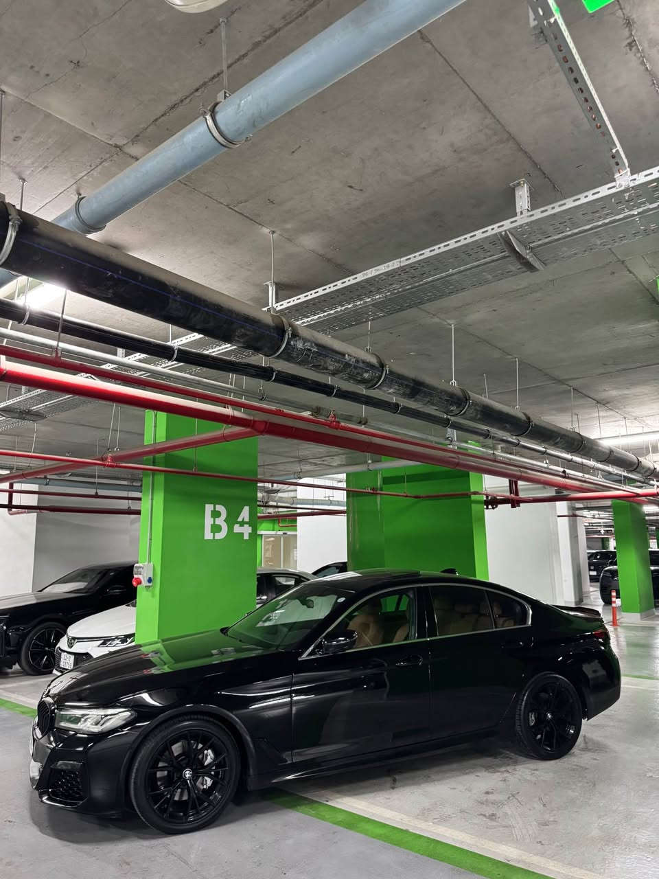 Bmw 2021 model 530i سيارا وارد امريكي صبغ ٣ حادث حفيف بس شوخط بس قطع ترف سايق بجم خلف كبس بدون ايرباگ بس پرده ماشي ٥٥ميل محرك كير كهرباي كل بشرط داخل بيلادي مشمشي ٥ كاميرات فول سنوي هزه كل جديد مكان اربيل *********** سعر ٢٨٥$ مجال بسيط أربيل, العراق
