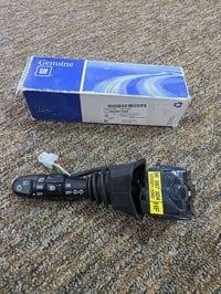 ذراع يدة اشارة سيارة افيو الجهة اليسرة  للبيع بسعر 25 الف  للاستفسار  ...