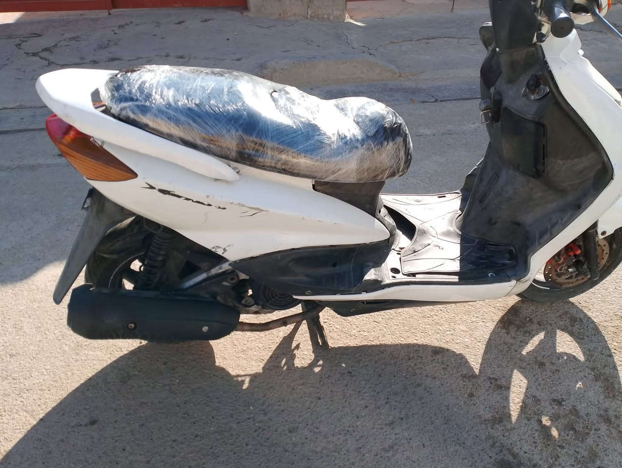 السلام عليكم سكنس نثيه 110ياباني ستان كهربائي نضيفه كلة شغال 500بيها مجال بسيط بلديات الصحفيين ***********
