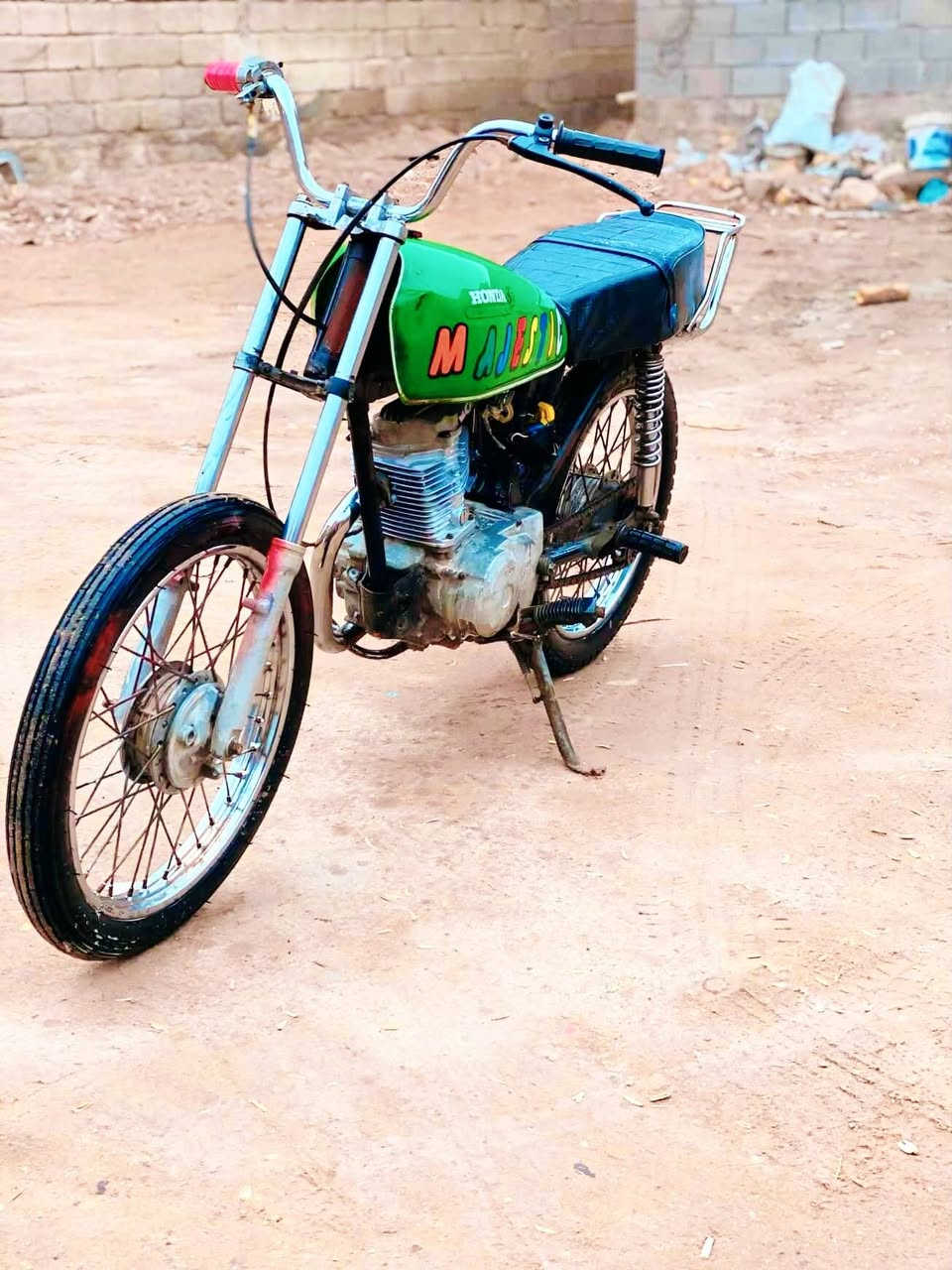 السلام عليكم دراجه للبيع ادوات المكان البصره ابو الخصيب العوجه السعر 350 وفيها مجال ***********
