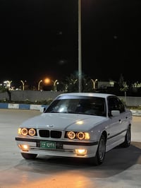 Bmw 525 مؤديل 1992 ئارم پلاستيك سلئماني ئارمو ئه وليات به شه رت  پئش گ...