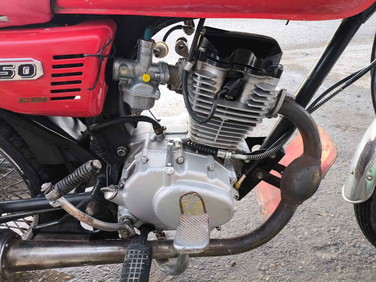 سلام عليكم دراجه للبيع 18 كامله كهربيات هورن اشاير لايت عالي ناصي
اوراق بيه رقم ***********
