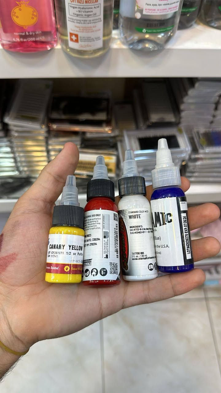 آلة وشم بحكم الوكالة استعمال قليل جدا
مع كامل الملحقات
مع طابعة صور هدية
السعر 300$ قابل للمراوثة
للتواصل ‏‪***********‬‏
