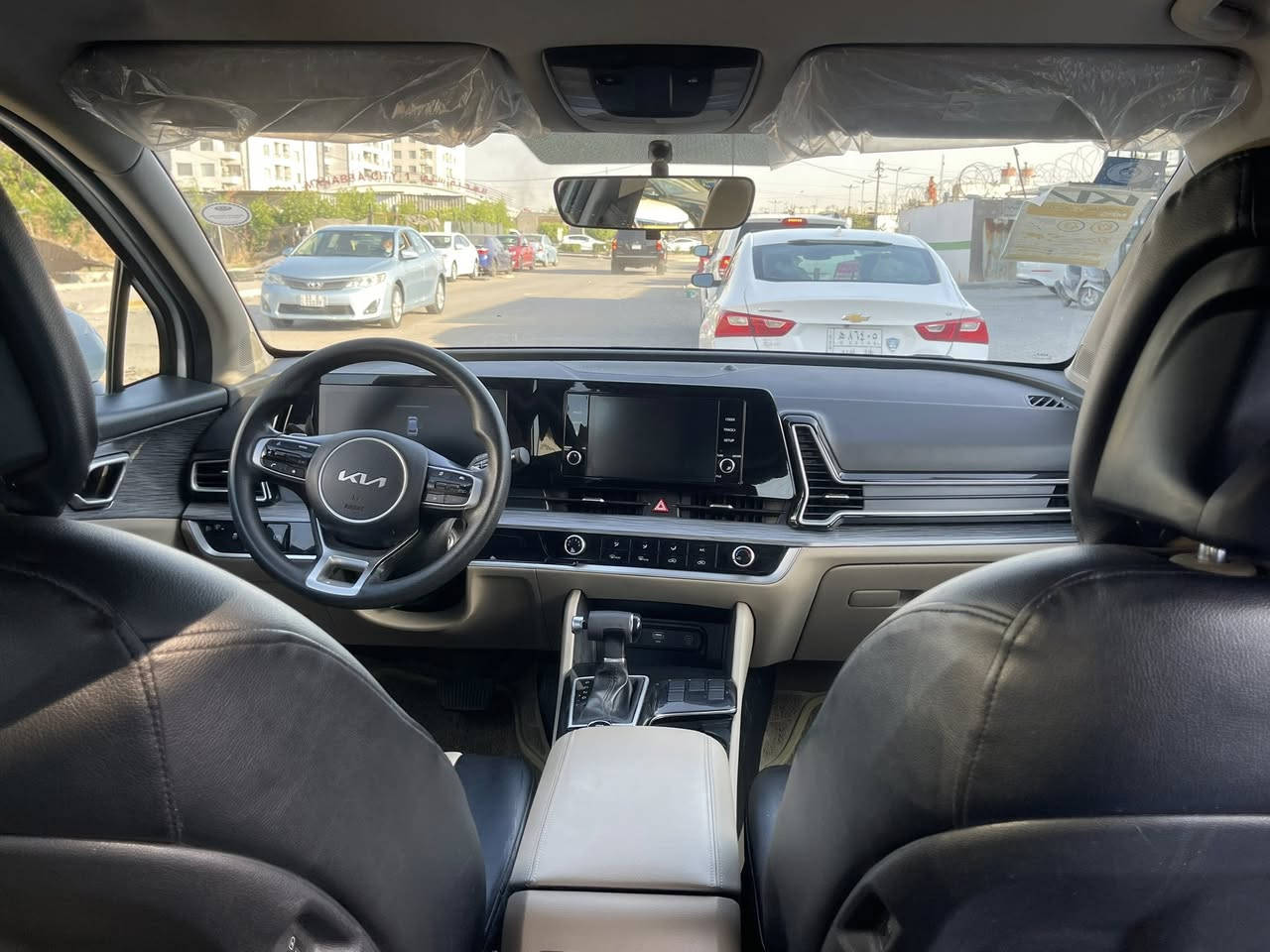 كيا سبورتج موديل 2022 خليجي رقم بغداد تحويل مباشر مكفوله من الصبغ بيه بارد باب الصدر فقط 
الموصفات مري شفط هندبريك دكمه تبريد قطعتين 
ويل كروم العنون بغداد البياع السعر ب 198 قفل من الاخير ***********/***********
