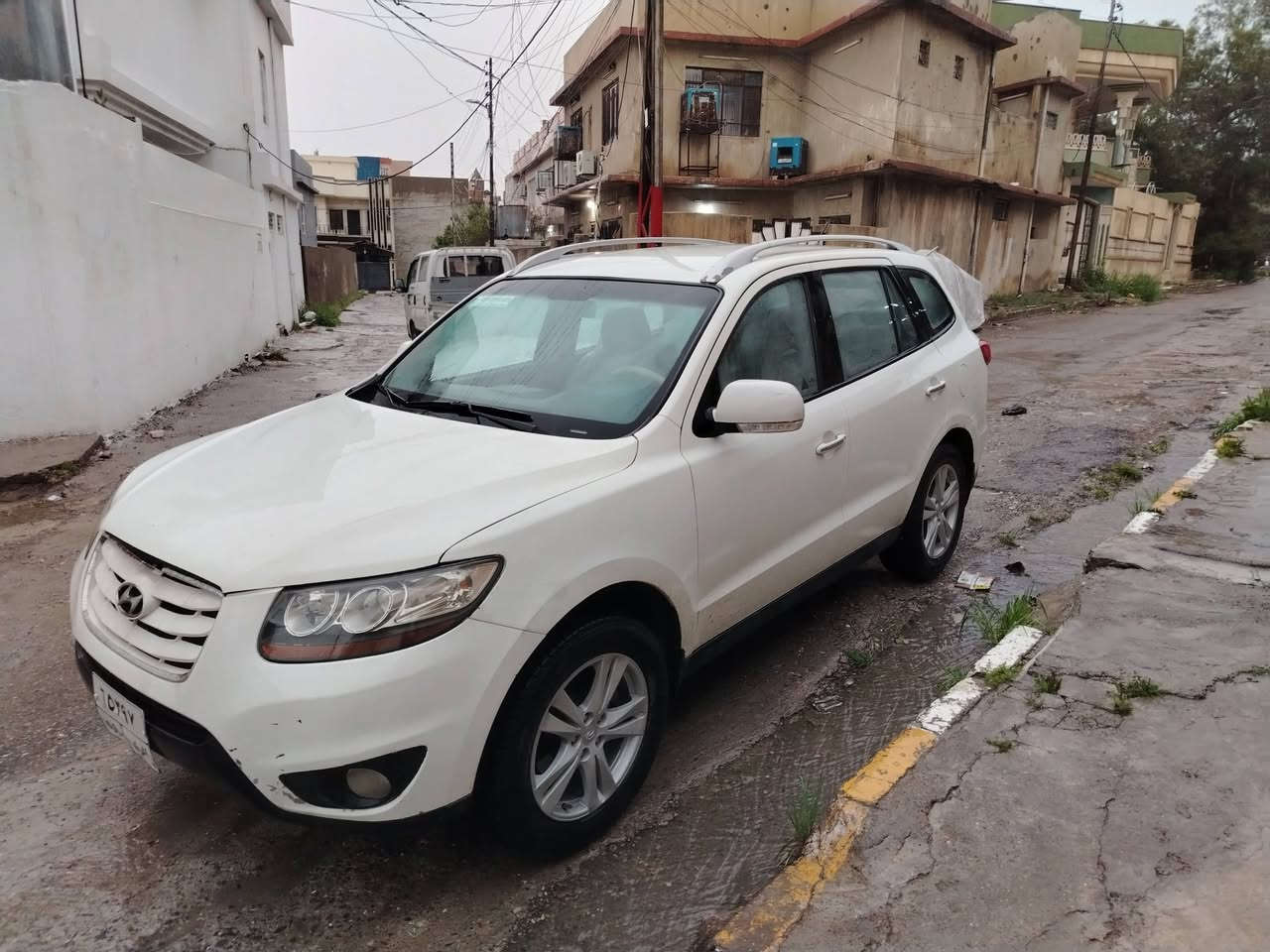 السلام عليكم وحياكم مكتب المدين وياكم 👋
سنتافي ٢٠١٠ خليجي 🚗
رقم دهوك سنوية نافذة 🚦
كابون بانزين مابيها مامسجل ⛽
محرك ٤ سلندر كير شرط 🛑
تدفئه شغال 👍
مواصفات نص فول شاشه تحمكات ستيرن جامات كهرب قفل مركزي 🧿
ضررها بوند وجاملغ 🛠️
السعر ١٢٥ وبيها مجال 💸

قفل ماكو بالتلفون تعال شوف واقتنع.
🔴 اوقات العمل  من الساعه العاشرة صباحا الى الساعه العاشرة مساءا 
  
🔴 غير متواجد على الفيس والماسنجر 

العنوان :- مكتب المدين لبيع وشراء السيارات الموصل موصل الجديدة شارع بغداد مقابل جامع الاغوات قرب مجسر المشاة 
 
الاتصال ع الارقام 
***********
***********
