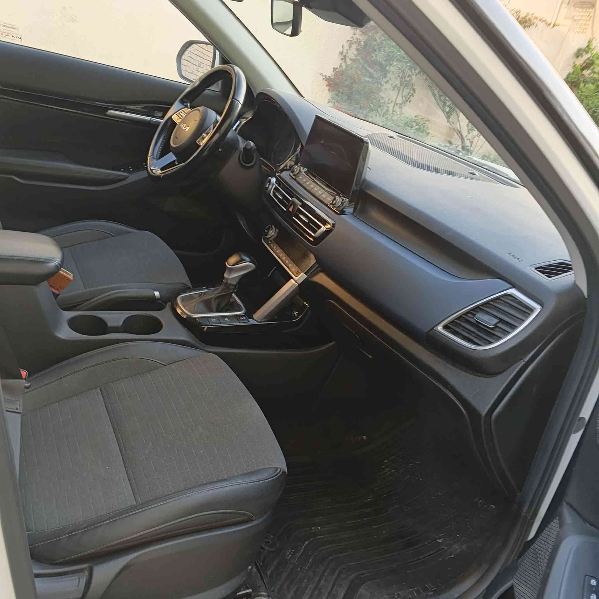 السلام عليكم كيا سيلتوز
مديل 22

وارد امريكي حادث جاملخ بدون ارباك 

ماشيه 60الف 

السعر 150 وبيهه مجال للشراي 

*********** مكاني نجف
