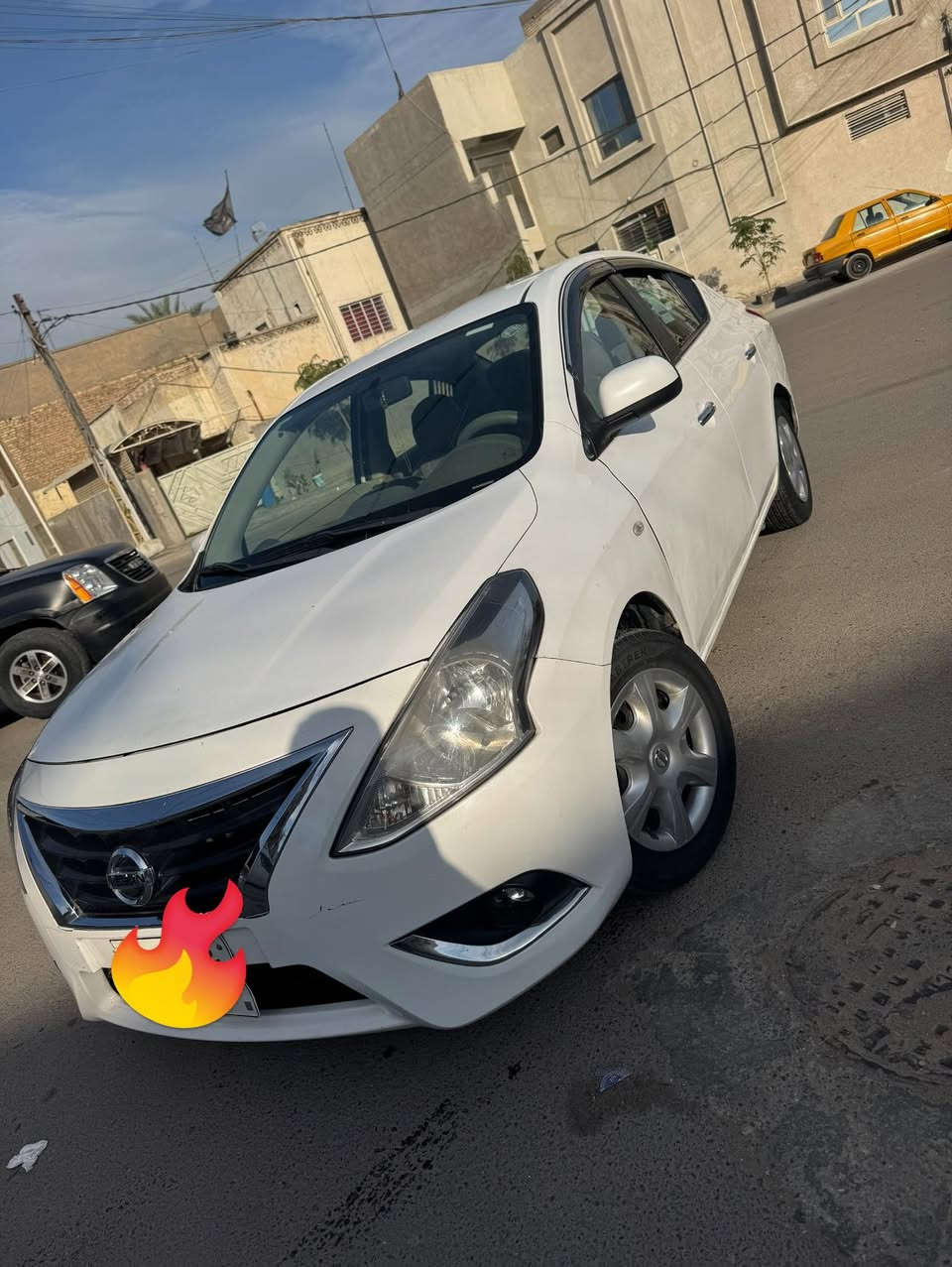 السلام عليكم سني هندي ٢٠٢٢ للبيع رقم اربيل مكاني بغداد
ماشية ١٢٤ الف 
شاشة +كاميرا +زينون 
كير +مكينة +تبريد + صدر + تايرات كلها نظيفة جدا 
السيارة ما بيها صبغ بل كشر بس كارت تكحيل بل بنيد 
و بارد باب السايق تقريبا نصها و بارد قليل جدا بلصندوك وبيها شوية رصعات وملاحظات بسيطة 
مكاني بغداد حي القاهرة 
*********** 
السعر ب ١٠٨ وبيها مجال بسيط للشراي
