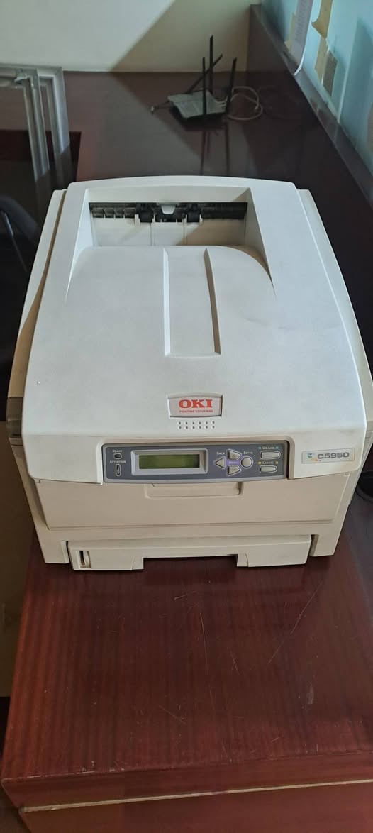 بدها محابر
للبيع على وضعها الحالي شغالة ١٠٠ بالمية
0932644888


**إذا كنت صاحب هذا الإعلان وتريد حذفه لأي سبب، رجاءا أرسل رسالة إلى الدعم الفني**