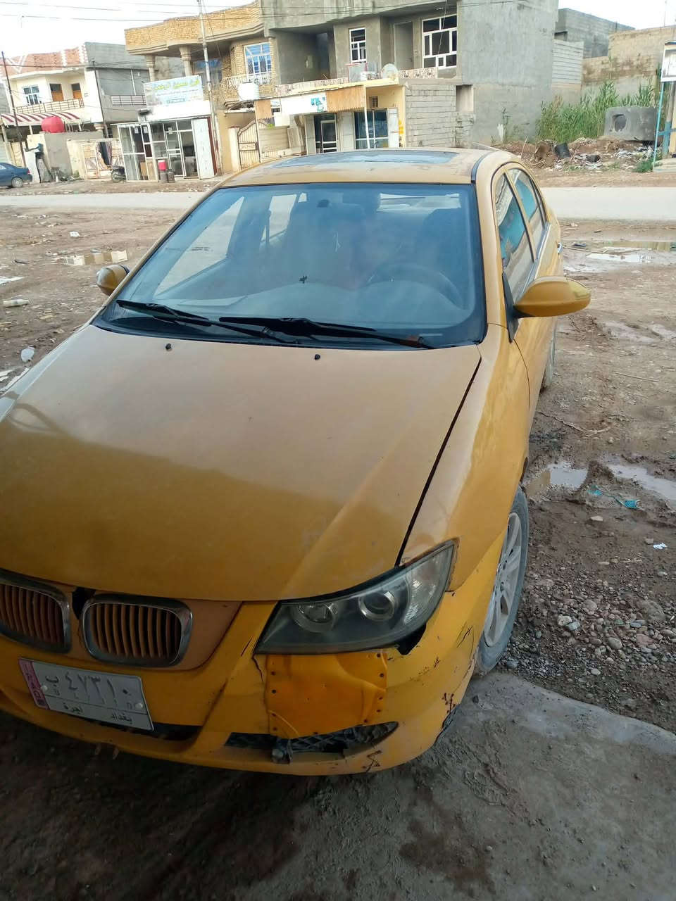 السلام عليكم سيارة ليفان للبيع موديل 2011محرك كورلة أوتوماتيك  السيارة كير محرك اكسل شواصي خير من الله السياره حلوة مال بيت السعر٣٥ وبي مجال الاتصال والاستفسار على الرقم ***********
