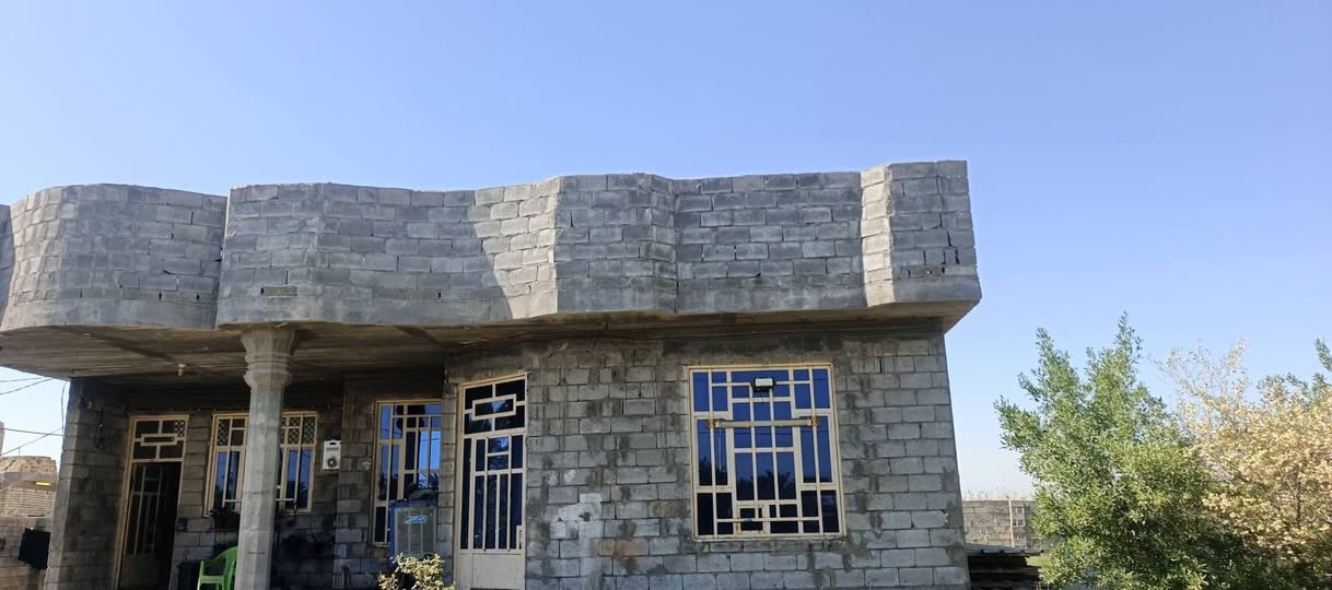 سلام عليكم بيت البيع مساحة 1700 واجهية 27 على طريق المطار شارع العام الصويرة موقع تجاري استفسار الرقم ***********
***********
