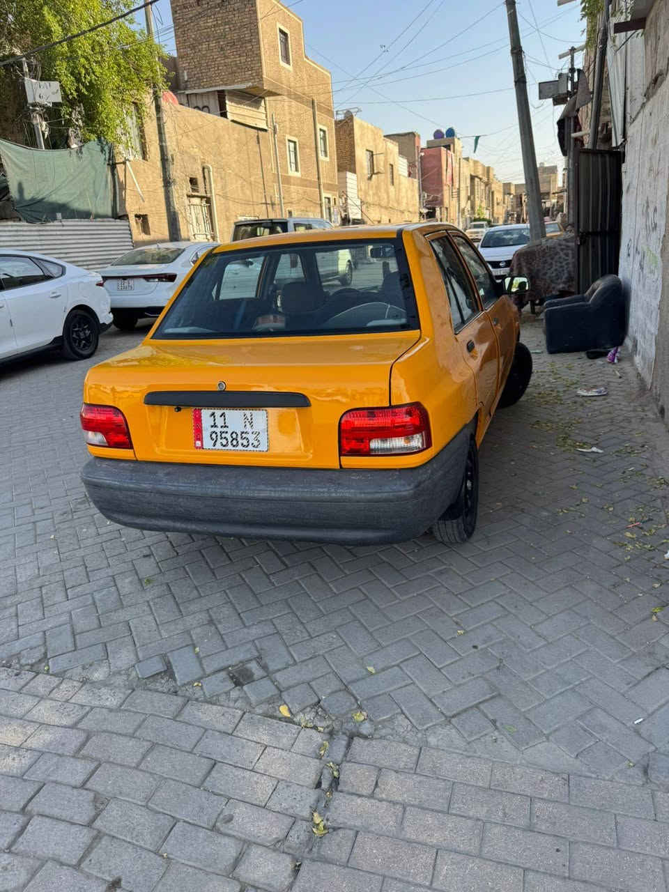 سايبه للبيع موديل 25 بيهه ضربه بل بدنه شبر رجعه بارد وبنيد بارد يم القبق مال بانزين شبر بارد ماشيه 22الف سياره بسمي تحويل ثاني يوم سعر 70 وبيهه مجال رقمي *********** بكاني الحسينيه
