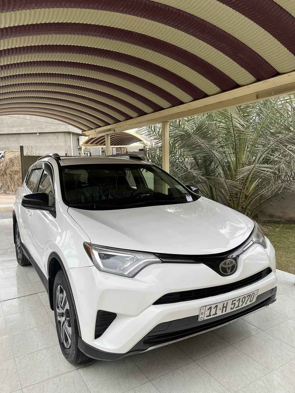 السلام عليكم 
راف فور السعر 165
موديل 2018 وراد امريكي 
مثل ماا موضح كدامكم السياره حادثها بالدعامية بال حساس وجاملق 
ايي استفسار ***********
