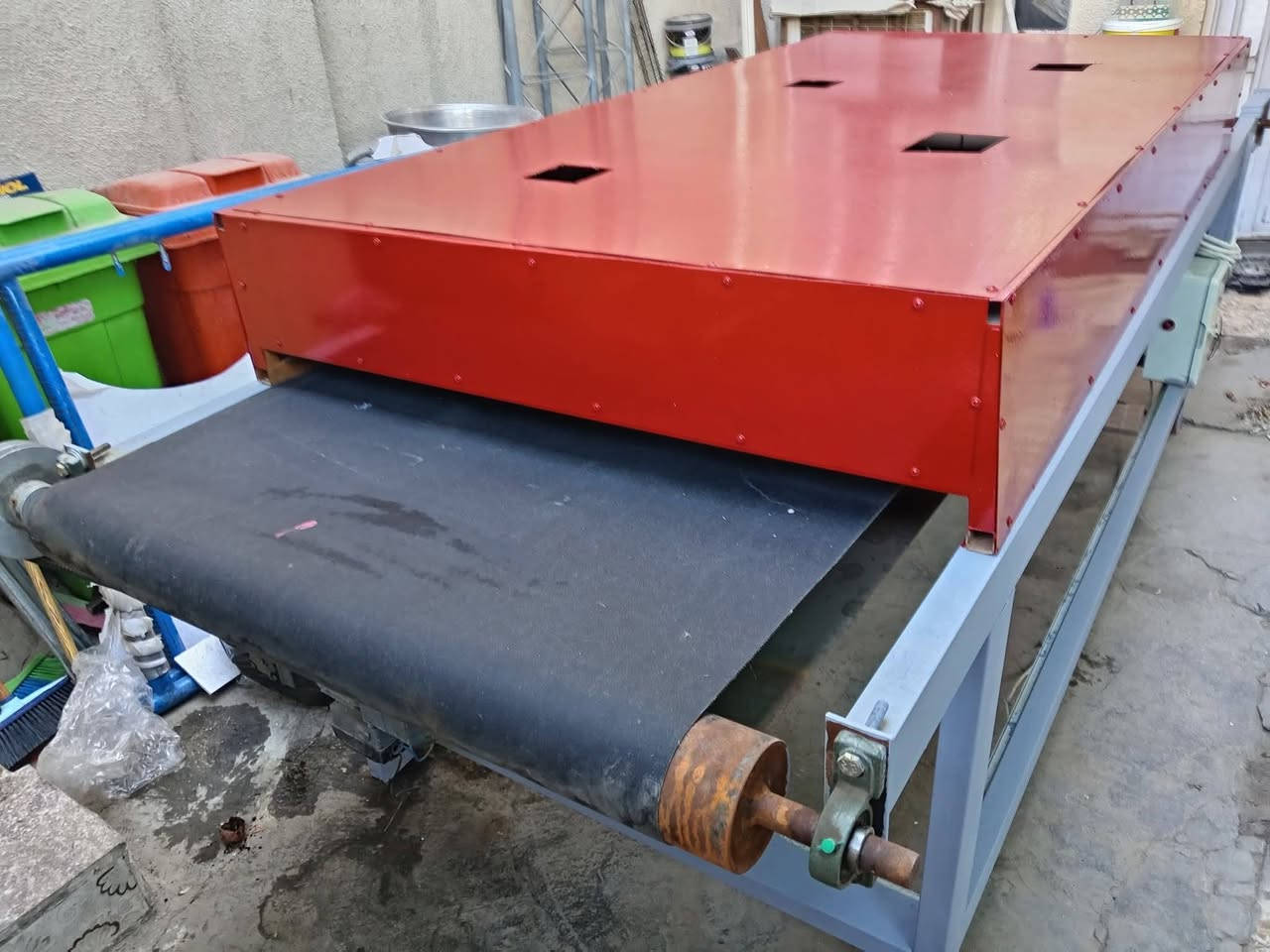 جهاز تنشيف لطبع السكرين مجفف حراري
المواصفات
قياس الطول  350cm 
العرض 110cm
   سرعتان للتنشيف
تدوير امامي و خلفي بنفس السرعة
تأتي معه مراوح كهربائيه العدد 4
جيربوكس بقوة حصانية كبيرة
و موطور كهربائي عالية الكفائة
تصنيع سيد عمار Font Print
السعر مليونين و نصف
للاستفسار
الواتس *********** 
العنوان بغداد الكرخ / حي الاعلام /شارع البدالة
