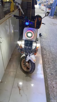 دراجة X900 • موديل 2025 • بطاريات 33