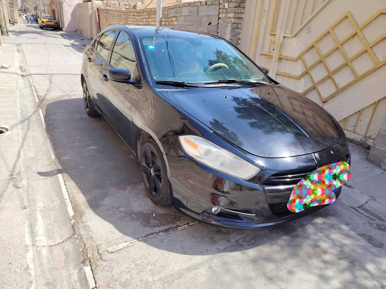 دوج دارت 2016 محرك ٢٤٠٠ كير محرك وين متريد تبريد ثلج تدفئة داخل لونين السيارة رقمها بغداد باسمي تحويل مباشر وتجي تشوف وتدلل تحكمات كلها شغالة السعر ٨٥ وبيها مجال مستعجل عليها للتواصل واتس اب *********** بيها بالعراق جاملغ مبدل نفس اللون وبعدة ممبولش من امريكا داخلة سرقة بيها الللمس مال الشاشة مفطور ودكمة الباب الأيمن انكسرت مال الجامعة تنزل من السعر اما الشاشة شغالة بس اللمس
