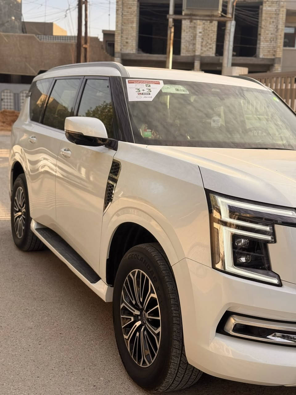 السلام عليكم 

عندي نيسان باترول موديل 2025 بلاتينيوم رقم بغداد  وبعدها بالضمان..

السيارة ماشية 27الف مكفولة كفالة عامة من كلشي حتى الشخط والبارد فول فول .. واعلى مواصفات بالباترول..

شاشة 28 انج..

داخل جلد وكشنات تدفئة وتبريد ومساج و تحكم كهرباء كامل وميموري خزن لوضعيت السائق والمقود..

شاشات خلفية عدد 2...

بانورما..

كامرات 360 درجة بالاضافة الى حساسات امامامية وخلفية..

رادارات امامية وخلفية وجانبية..

كير دكم ونظام فورويل متكامل 8 وضعيات..

اتوهولد ومانع تزحلك..

ثلاجة ..

مناخات مختلفة للسيارة امامية وخلفية..

محرك 6 سلندر تنفس طبيعي..

التحكم بالمقود كامل ومتغيير حسب الحاجة..

اكيد بصمة وهاندبريك دكمة..

دوسة بلادية..

وبعد بيها كلش هواي مواصفات..

اللايتات الامامية والخلفية لد وزنون..

السيارة استلام زيرو وضمان شركة السور ..

مكان سياره بغداد حي جهاد 

***********
