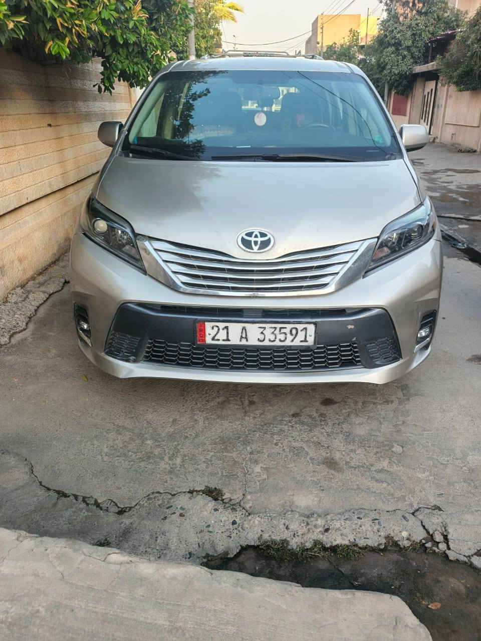 #للبيع
سينا 2016 رقم سليمانيه 
 
محرك كير شرط صدر جديد  كلها جاهزة 
ابواب كهربائية شاشة كاميرا +منضوما غاز 

السعر 195💲 

الاتصال 

*********** 
***********

مكان السيارة 
الموصل
