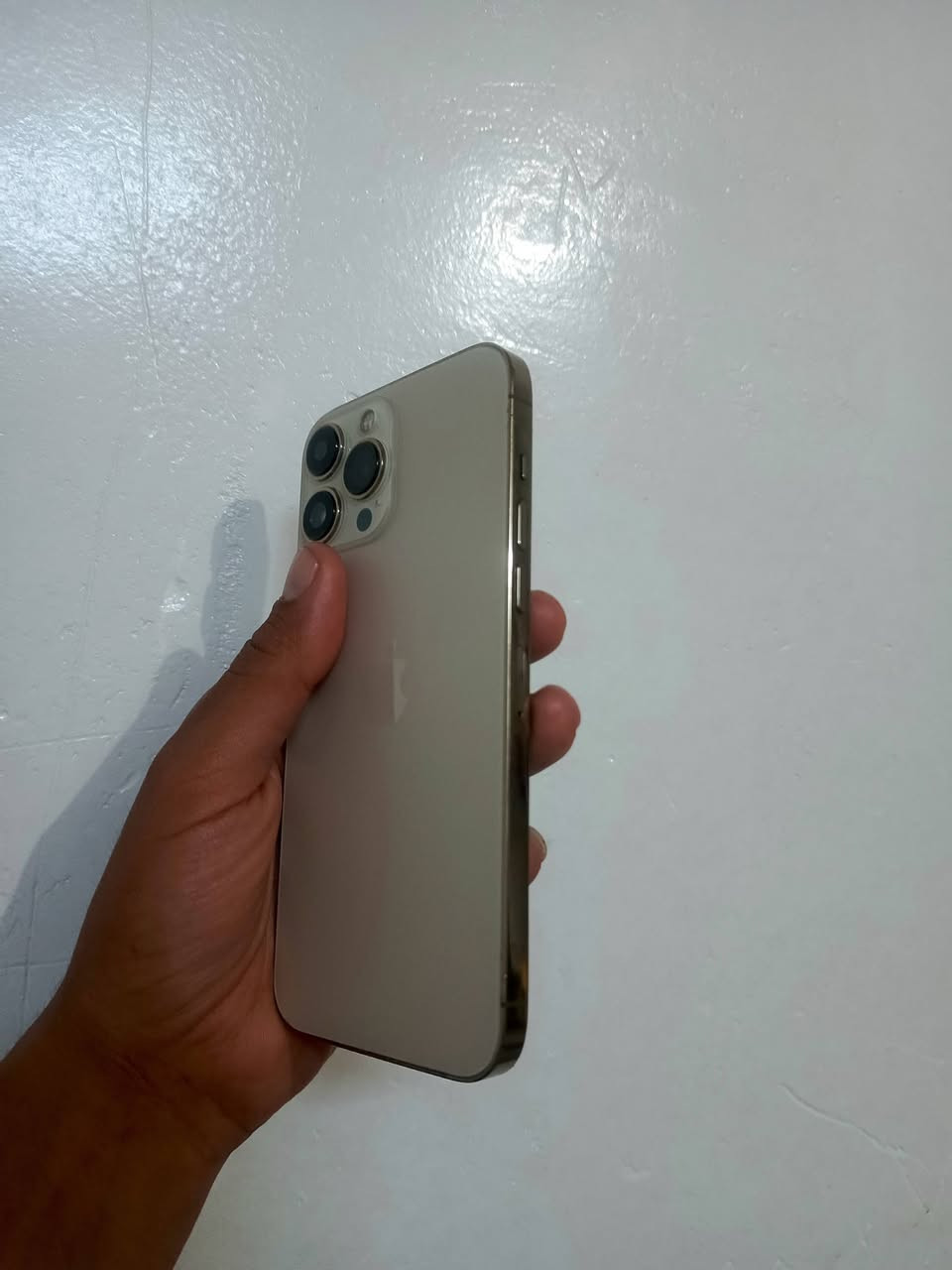 آيفون 13برو ماكس
ذاكره 256
فيس ايدي شغال 
بطاريه 100مبدل 
شاشه مبدل نوعيه ممتازه
معدل تردد 120هرتز
سعر فقط 370
جهاز مكفول اي استفسار خاص او على الواتساب ***********
