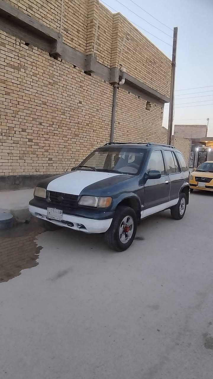 سبورتج جاهزه تريك اربيل
شعندك مراوس نزل مكاني ناصريه
***********
