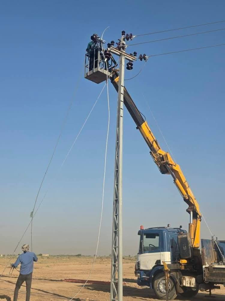 كرين سكانيا موديل 2001 رقم دولي الجديد بأسمي بلسنويه كرين جهاز ايفر 7 طن مكفول من الفطر والباج 3 سلايتات بدي طول 6 متر وربع بلاد السعر 3 شدات وبي مجال قليل مكان ميسان موبايل ***********
