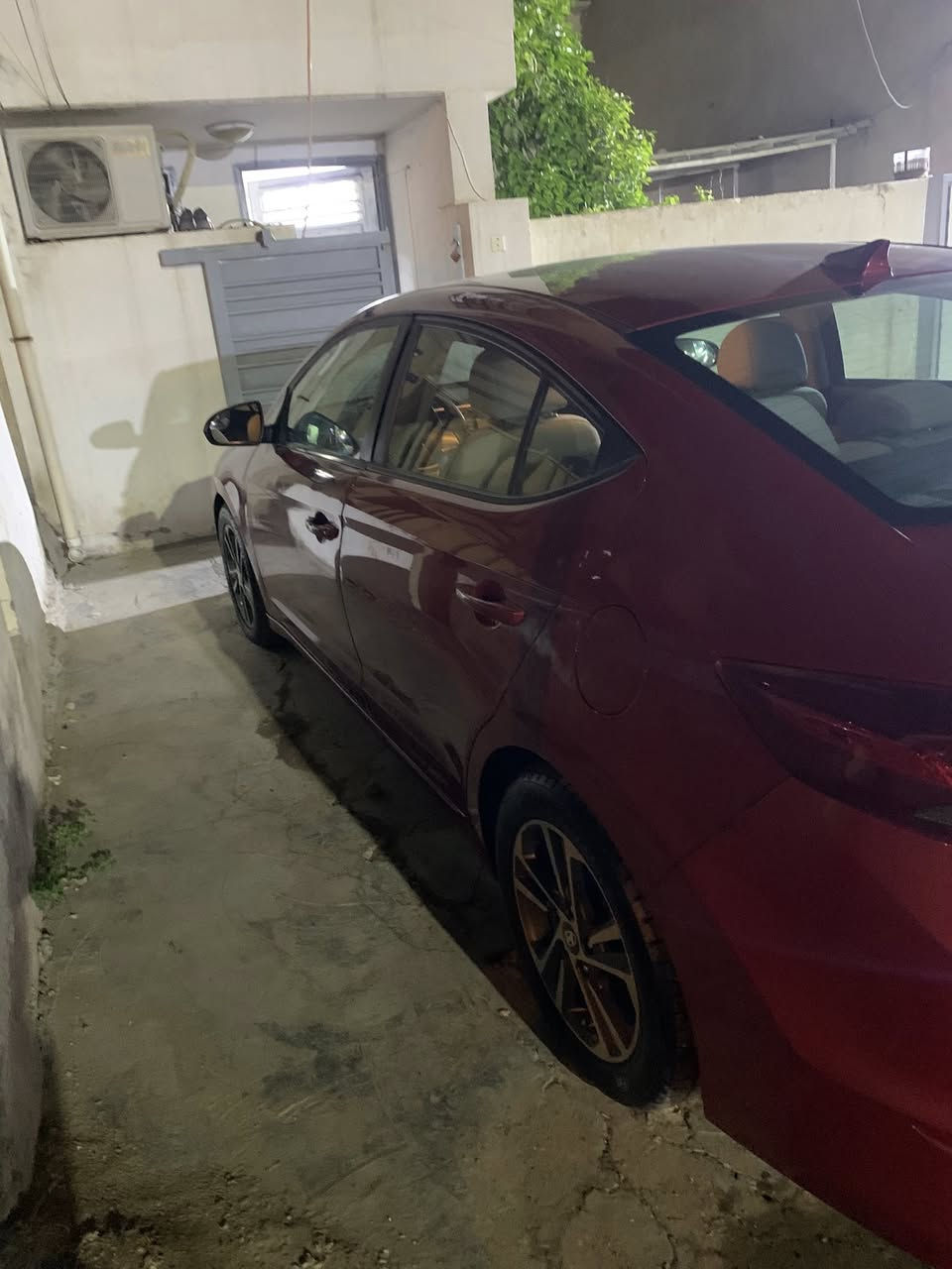 سلام عليكم هونداي النتراى موديل ٢٠١٧ وارد امريكي حادث جاملغ وباب ايسر قطعتين فقط سياره ماشيه ٨٩الف ميل سياره جديده بمعنه كلمه تجي وشوف رقم اربيل هزه سنويه كله جديد سعر ١٢٢ بي مجال الاتصال على رقم ***********
