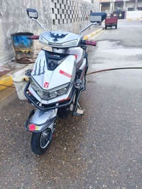 شبح كنگ • دراجه ٦ • بطاريات كبيرة