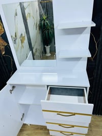 خزائن • متوفر • توصيل