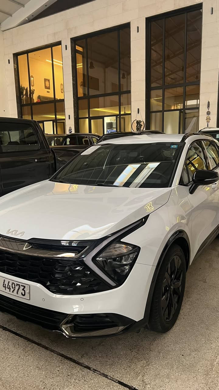 كيا سبورتج بلاك ادشن 2025
فول مواصفات عدا البنوراما 
ماشية 5000 KM
مرقم بغداد كامل 
كفالة عامة بحالة الزيرو ❗️
✅ محرك دوش 2000 كير 6 نمر 
✅ قمارة حديد 
✅ بصمة وتشغيل عن بعد 
✅ كراسي جلد وكنتارا بلون الزيتوني 
✅ كراسي كهرباء 
✅ جنطة كهرباء 
✅ هندبريك دكمة
✅ درايف مود ( انظمة قيادة متغيرة )
✅ اوتو هولد  ( نظام فرامل ذكي )
✅ مساعد انحدار 
✅ مانع انزلاق
✅ لايت عالي ناصي زنون 
✅ لد ليزري نهاري امامي 
✅ بك لايت ليزري LED مال جي تي لاين 
✅ شباك امامي بلاك بيانو
✅ كفرات بلاك بيانو ( اسود لماع )
✅ حساسات امامي خلفي وكامرة دوارة
✅ تطعيمات البرونز الجديد بدل السلفر 
✅ مري طي كهربائي واشارة جانبيه 
✅ ويل حجم 19 بلاك 
✅ حساس اطارات 

***********

 العنوان : بغداد- الرصافة - معارض النهضة - ( الفرع الثالث ) 

🟢  ضمان الدولية 5 سنوات 
🟢  اربع تبديلات دهن مجانا
🟢  سنة صيانة مجانا
