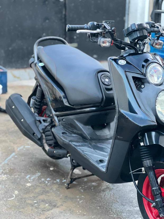 سلام عليكم 👋.
سكنس جبلي 2014 🇯🇵
شلعه ومعدل تشك الكاع تجي وتشوف بعينك 🚀
مكينه بلاد برغي ما مفتوح بيها🌪️
كفرات ختم واحد وي المكينه 🤍
نص نكره بكل وقت 🥇
دهن كله موتل بانزين محسن 
السعر: 1250 وبيها مجال قليل🕸️ 

دراجة منزلها من الرمبه  مال بيت ما متعوبه الله شاهد
مكاني: بغداد الغزالية 📍
ه‍ :***********✨
