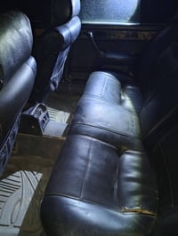 بي ام735موديل 91سياره نضيفه وجاهزه السعر 38وبيها مجال الهاتف0770459819...